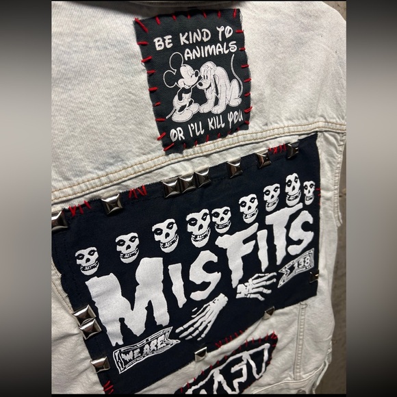 New custom Misfits punk rock pins, etc. Studded. AFI, Motorhead, etc. Vest - Picture 3 of 9